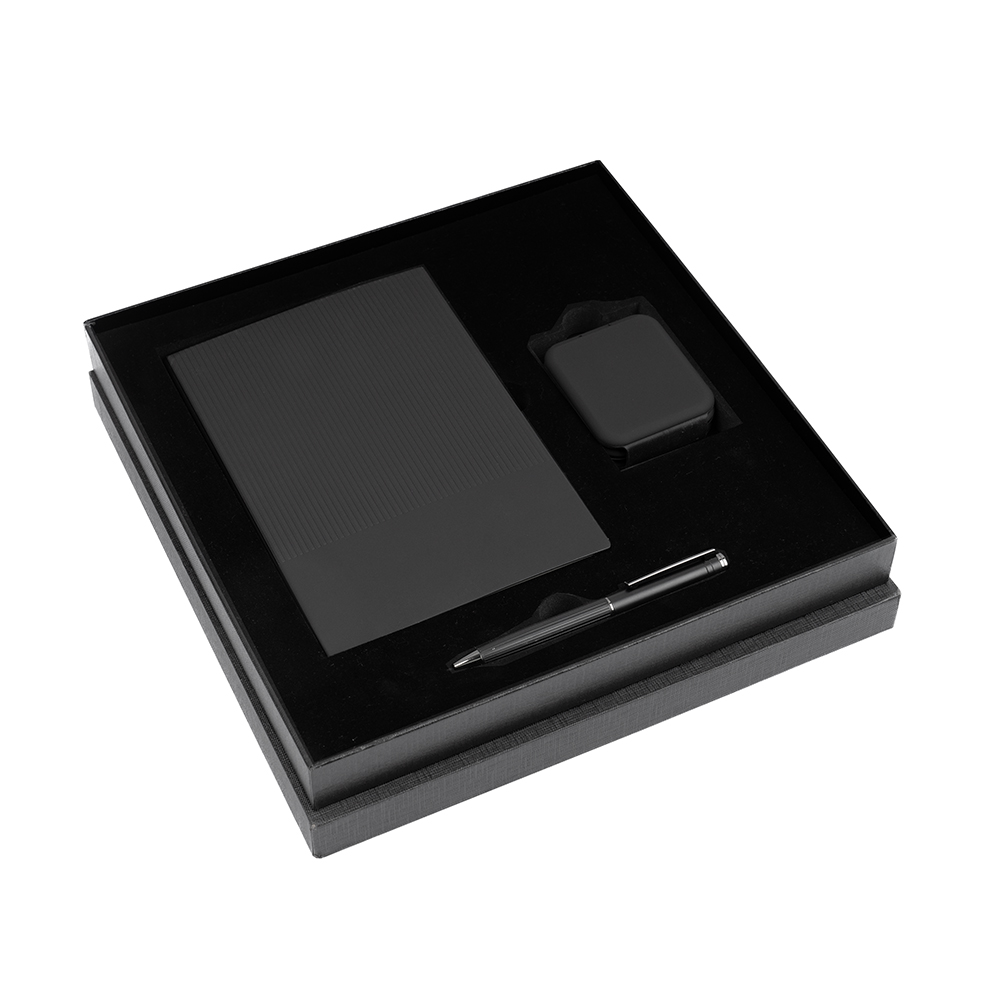 Executive Charge Note Set corporate tech gift set with notebook, pen and wireless charger.